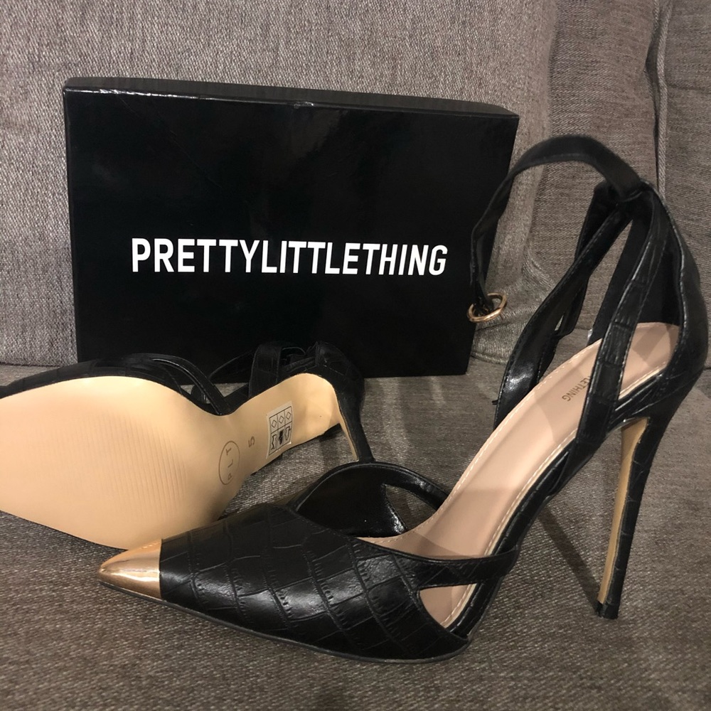 Brand NEW Sz 5 Heels